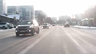 REC319 Тобольск ул Юбилейная  водитель шевроле едет на полторы полосы, увидев меня резко вернулся на