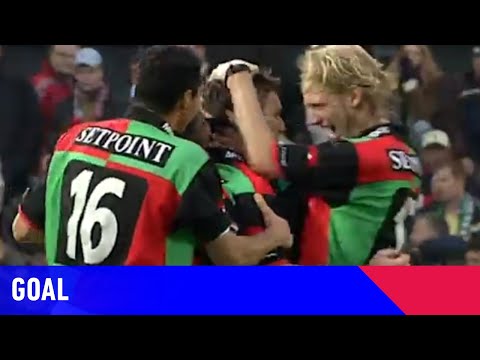 SCHITTERENDE UITHAAL ÉDGAR BARRETO IN DE KUIP😱 | Feyenoord - N.E.C. (05-12-2004) | Goal