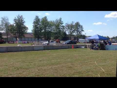Angry eye's 04 Neon SRT-4 vs 03 mustang gt!