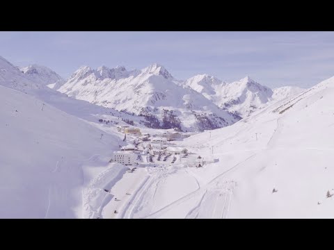 Innsbruck is a Winter Ski and Snowboard Paradise 🎿😍