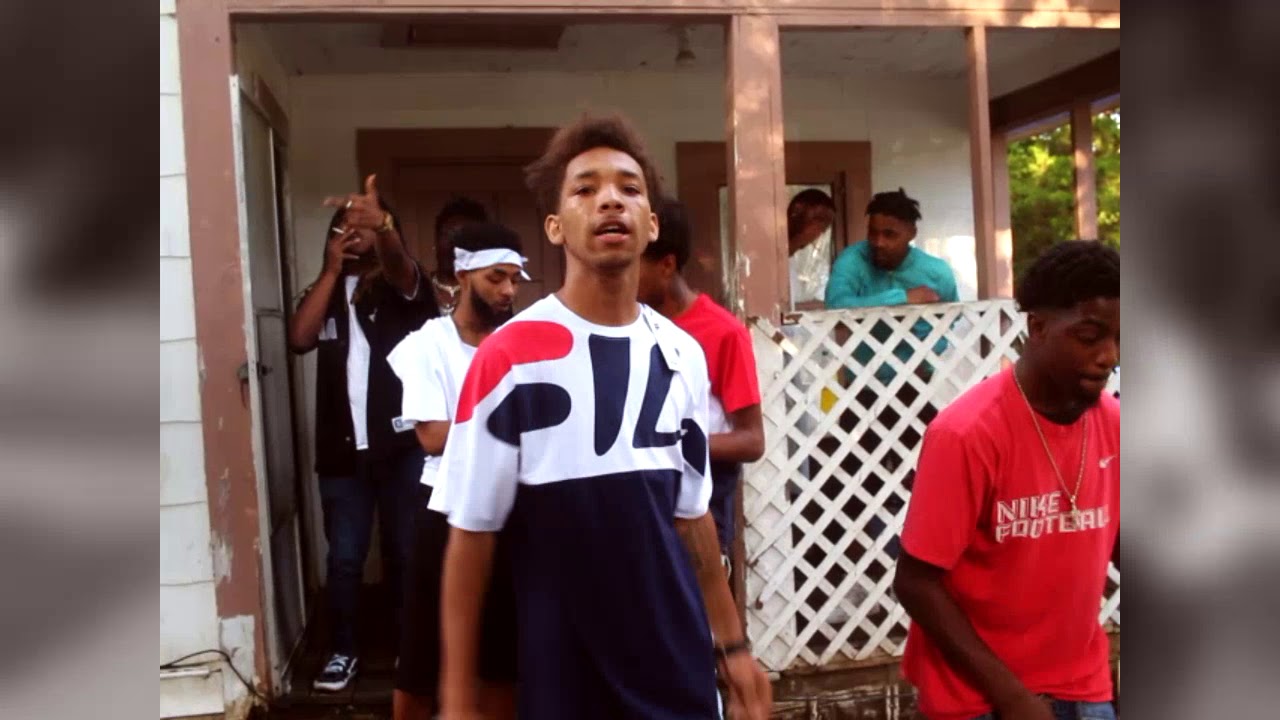 Watch Que Yella x Moonlight (Official Music Video) "ShotBy.LameBrain" on YouTube Watch Que Yella x Moonlight (Official Music Video) "ShotBy.LameBrain" on YouTube