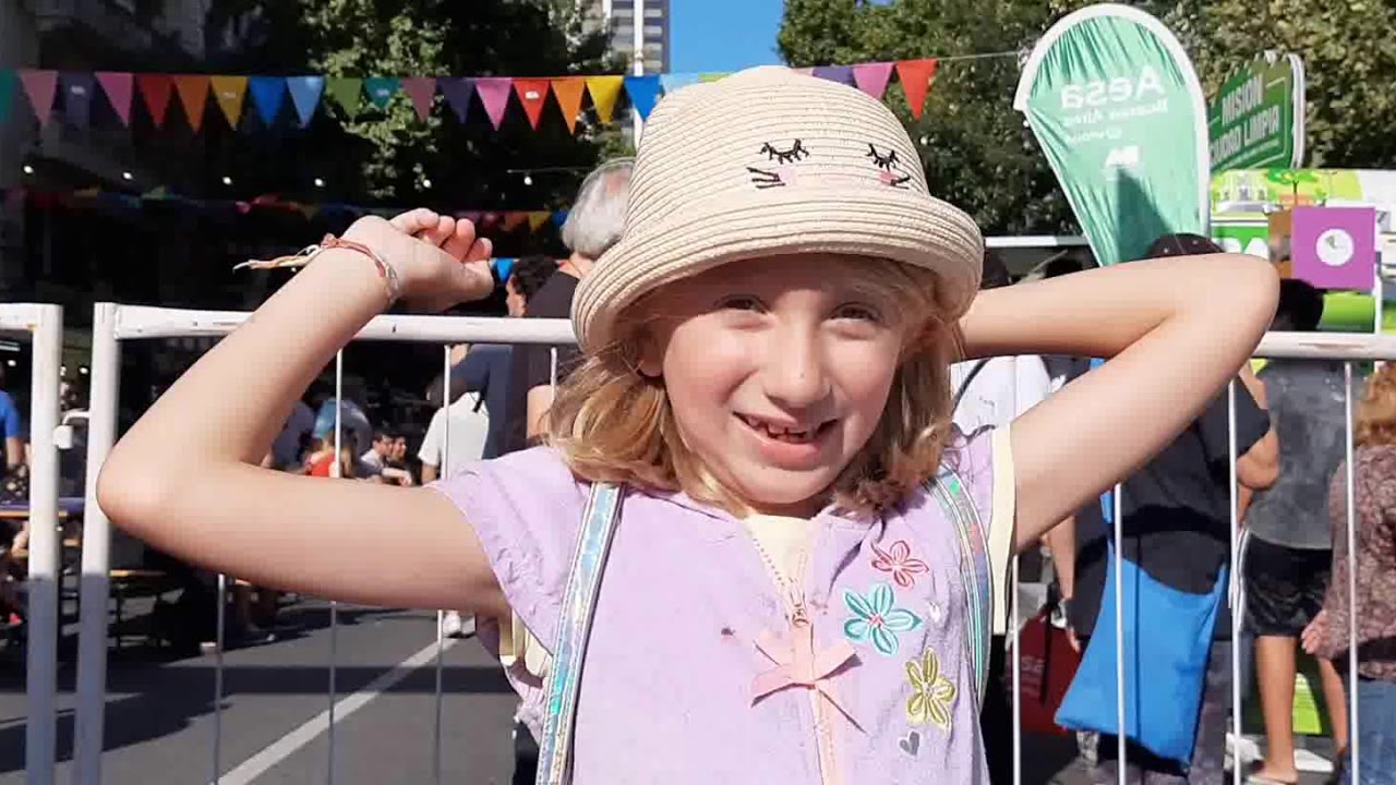 la vida es un carnaval  YouTube