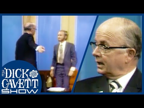 Video: Dick Cavett Neto vrednost: Wiki, poročen, družina, poroka, plača, bratje in sestre