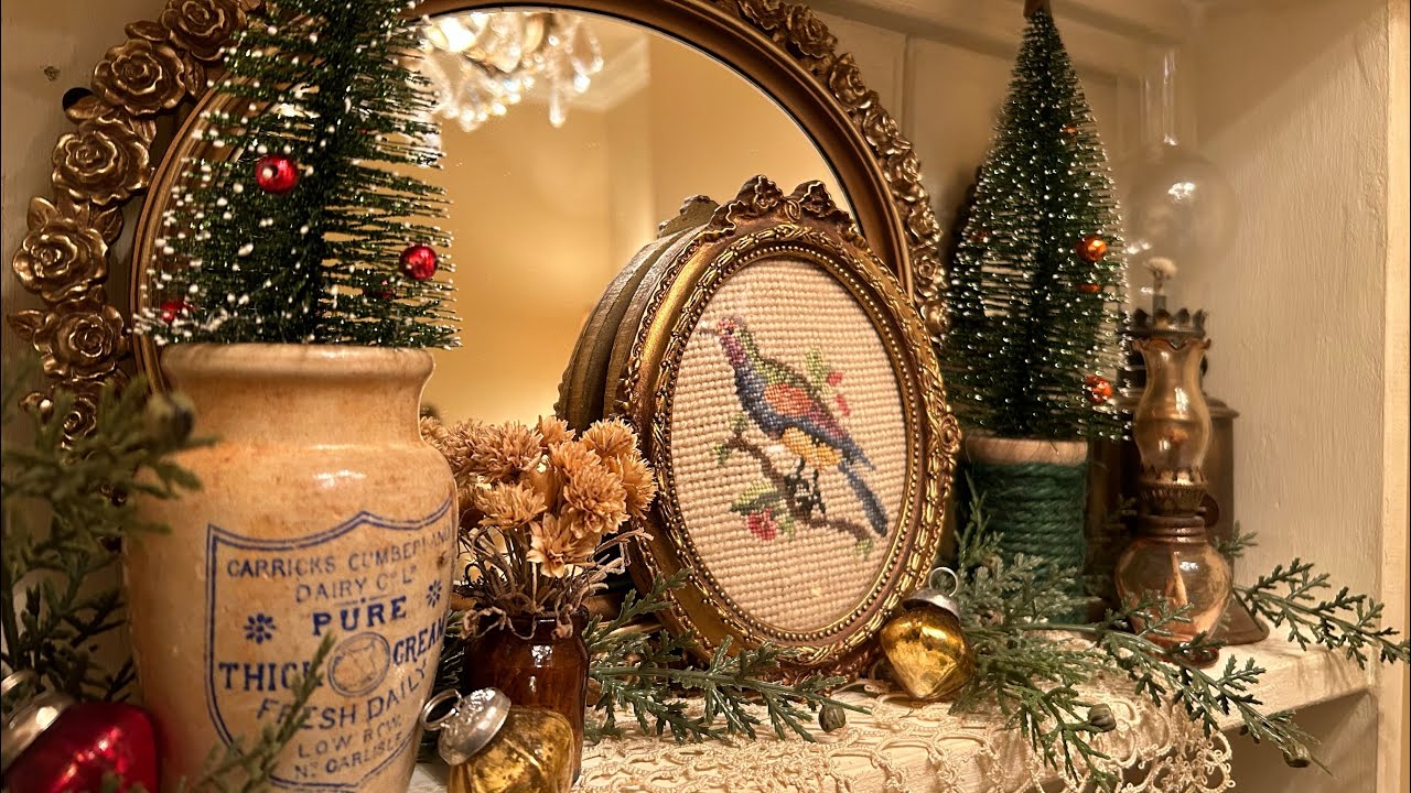 CHRISTMAS 2023 HOME TOUR | POWDER ROOM | DIY RUST LANTERN #vintage # ...