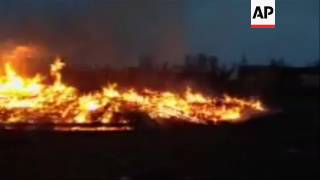 Pipeline Protesters Set Fires to Close Camp