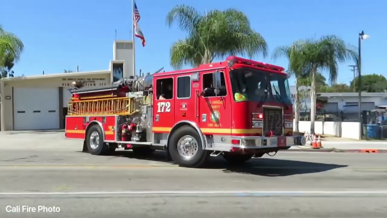LACoFD Engine 172 Responding