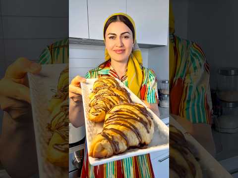 Very crispy, flaky and real croissants, just like in a French bakery/хрустящие, слоеные круассаны
