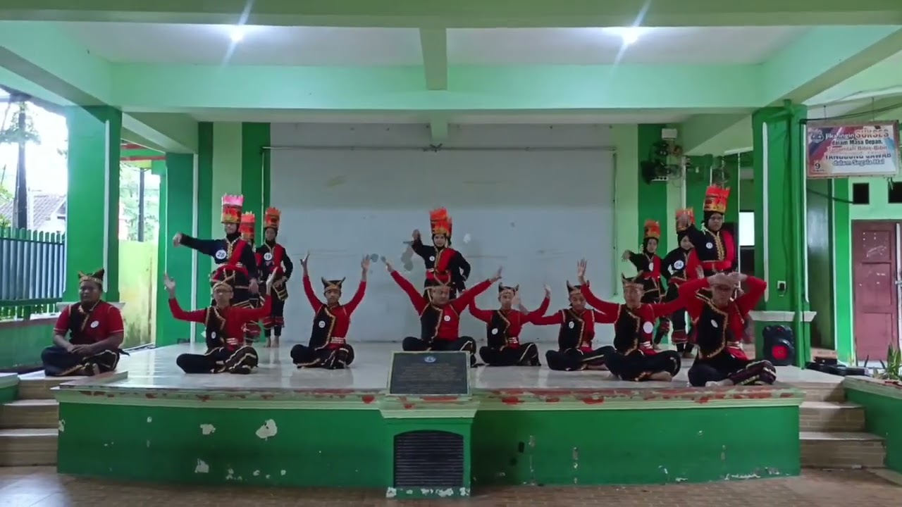 Uprak Seni Budaya KELOMPOK 2 (Api Kayangan)