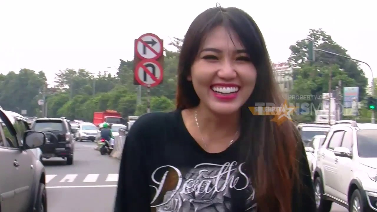 Perjalanan Sukses VIA VALLEN Yang Penuh Air Mata