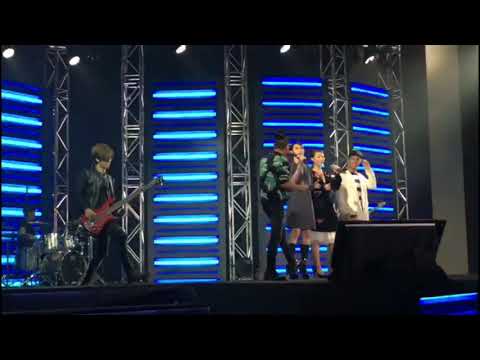 MadAugust 2016 AIM Chinese Music Awards opening