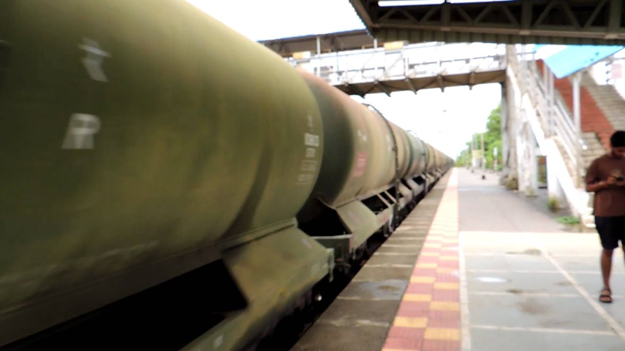 Btpn Rake Kazipet WAG-7 hauling BTPN rakes @ Umroli - YouTube