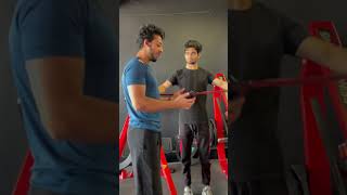 Influencer in Gym 😅🤣 #funny #funnyvideo #gymfunnyvidoes #fitness #india #gymmotivation