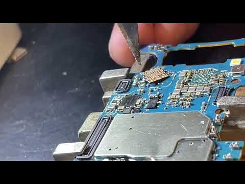 Замена микросхемы , замена контроллера питания Самсунг Samsung , ремонт ...