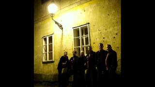 Video thumbnail of "Zlatna dolina - Sve su cure kao med"