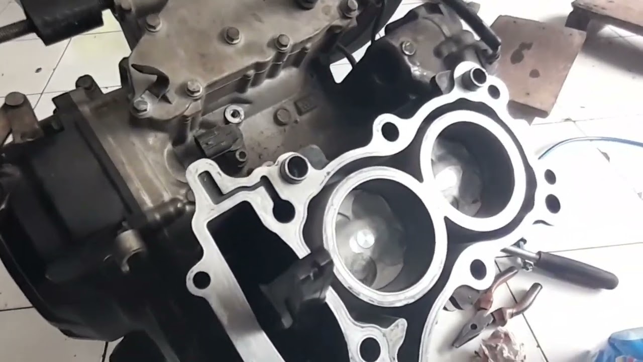 SERVICE BESAR YAMAHA R25 PROSES PERAKITAN 