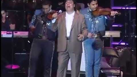Así fue Juan Gabriel en concierto sin sonido