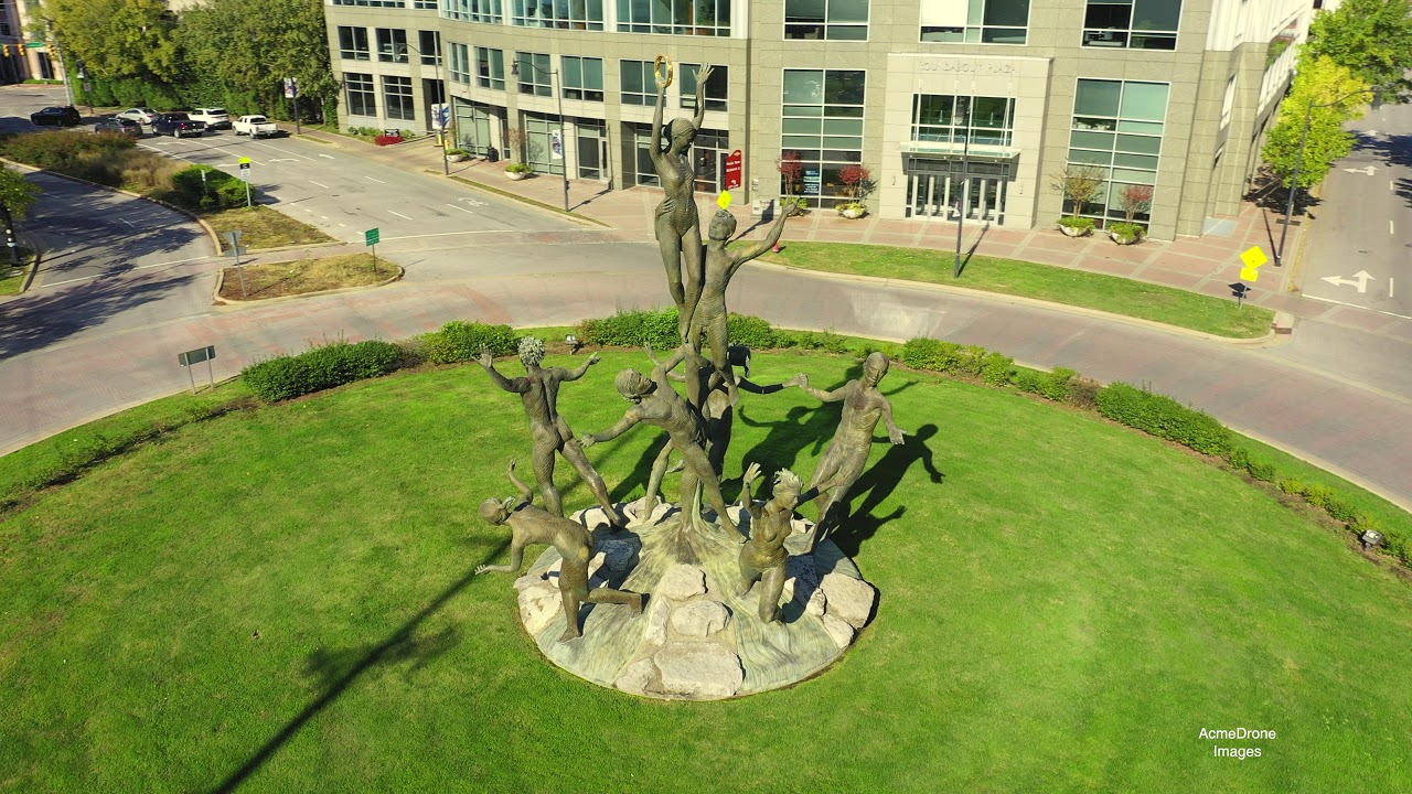 Nashville Roundabout. The Musica statues on Music Row in Nashville