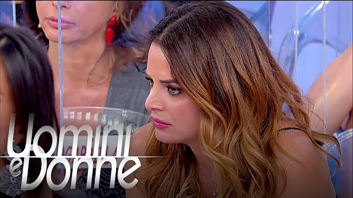 Uomini e Donne, Trono Over - Roberta legge le chat di Michele