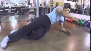 Rize Fitness Reggie Bradshaw training - Side plank cable pull