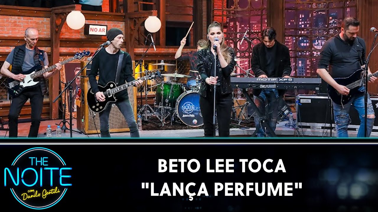 Beto Lee toca "Lança Perfume" - Rita Lee | The Noite (11/07/23)