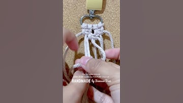 Making macrame flower charm. 💓🌺