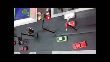 Control de estacionamiento y cruce de semáforos con PIC 16F877A