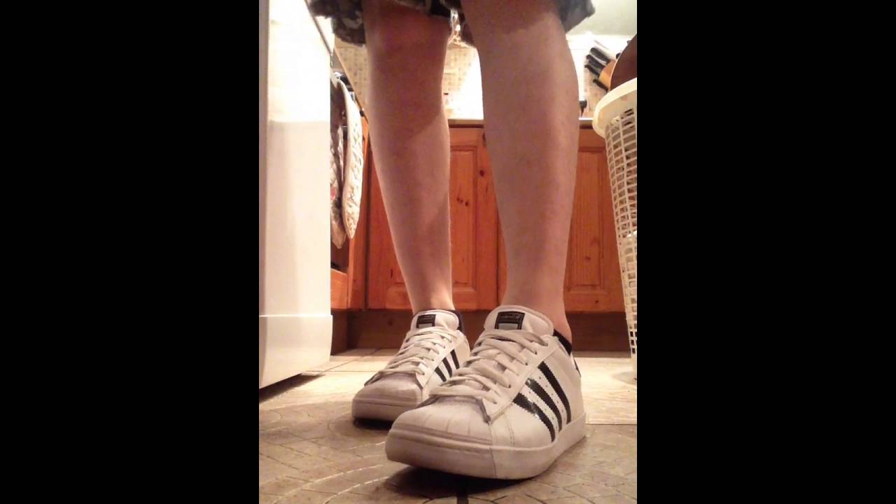 adidas superstar sockless