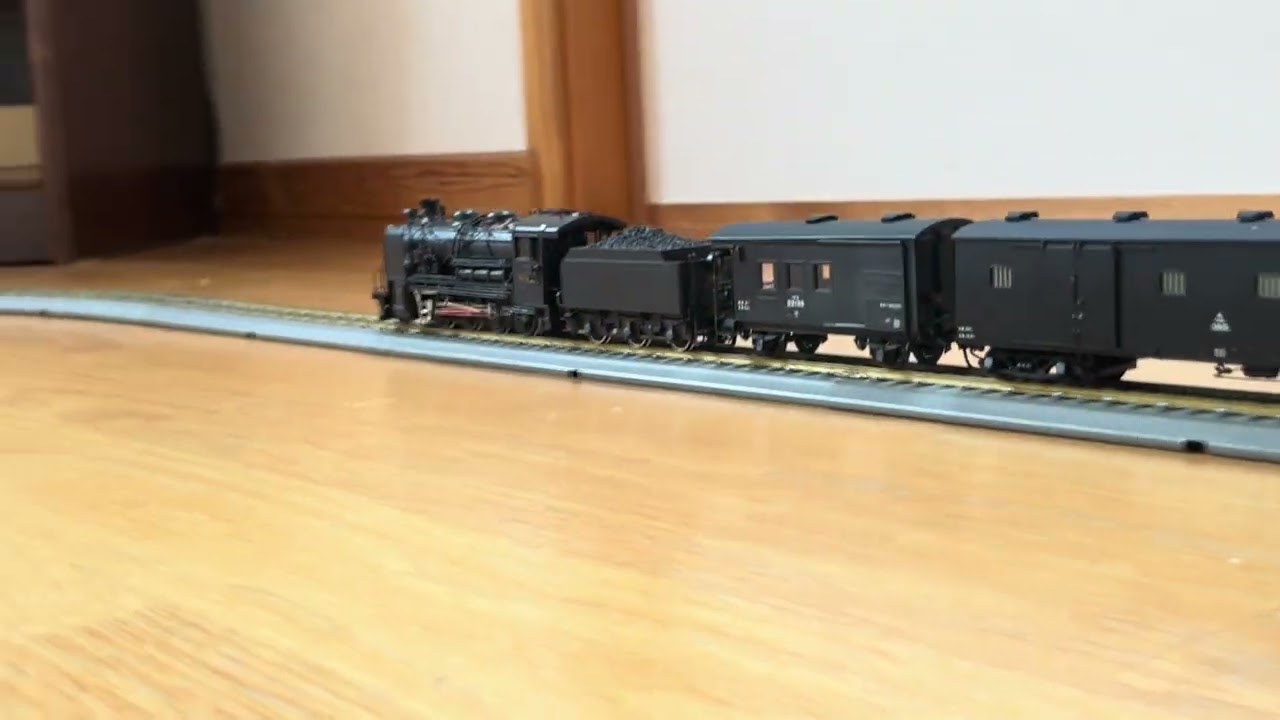 珊瑚模型キット組立品 49648牽引走行 - YouTube