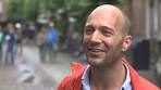 Straatinterview: Op welke leeftijd wil Nederland met pensioen? - YouTube