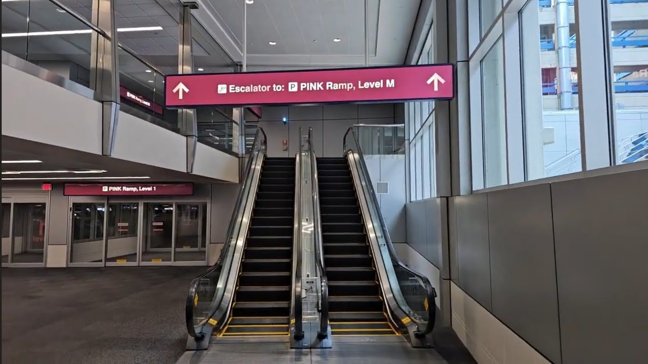 Pink Ramp Step Schindler Escalators @ Pink Ramp - MSP Airport - Terminal 1 ...