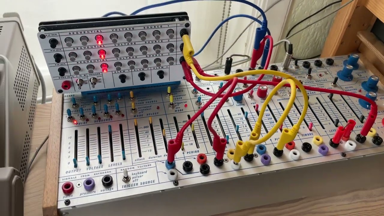 Buchla rhythm - Buchla 208 / Buchla Easel Aux Card