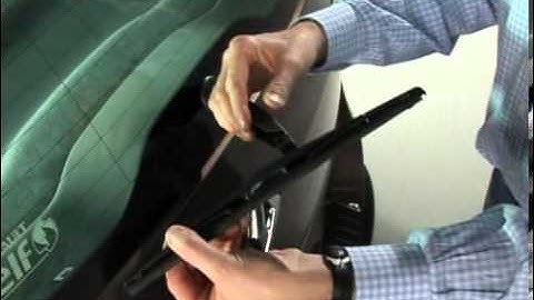 SCENIC and GRAND SCENIC : Rear wiper replacement