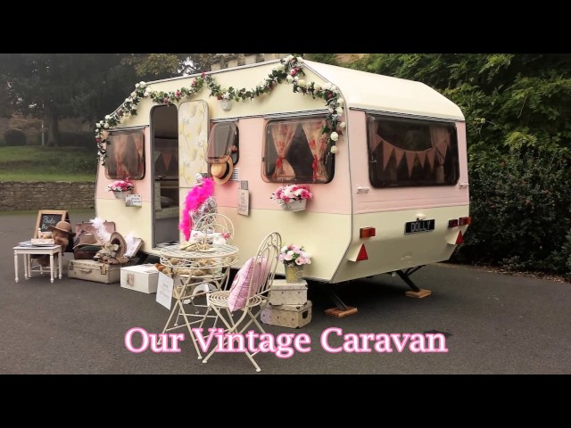 www.quirkyphotobooths.co.uk - Dolly the vintage caravan photo booth