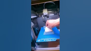 3D printed this PS5 controller stand #3dprinting #ps5 #controller