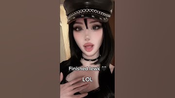 Unrecognizable Makeup! 🖤 What do ya’ll think of this look? #makeuptutorial #shorts