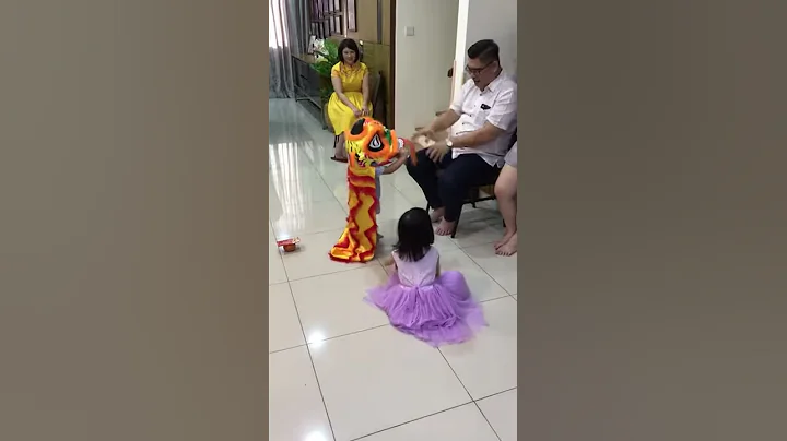 3 years old Lion dance part2
