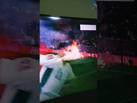 حريق في ملعب كرة القدم العالمية