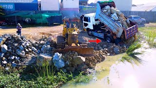 Nicely Start New Landfill!! Transforming a Landfill Dumping & Dozer in Action!