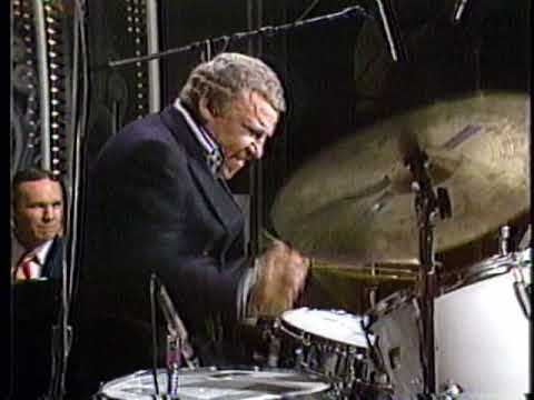 Buddy Rich "Bugle Call Rag" & drum solo - The Tonight Show (1982)