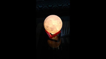 Moon Lamp Timelapse