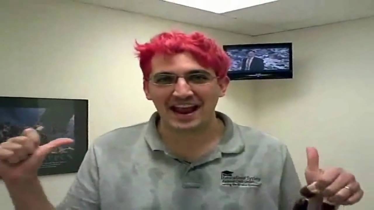 Guy Colors His Hair Pink Youtube