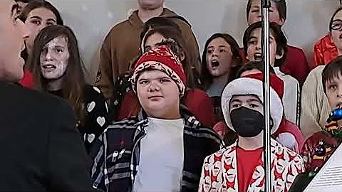 Linda's 5th Grade Winter Concert 12-21-2022 "Santa...