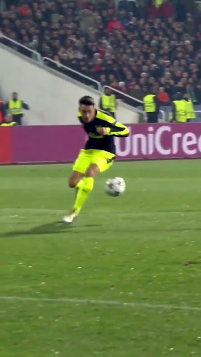 Ozil Skills | Mesut Ozil | Azeez Journey Hunt