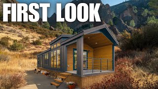 People are FLIPPING OUT over this NEW prefab house/tiny home model! Mobile Home Tour by Collier's Home World 16,695 views 4 months ago 11 minutes