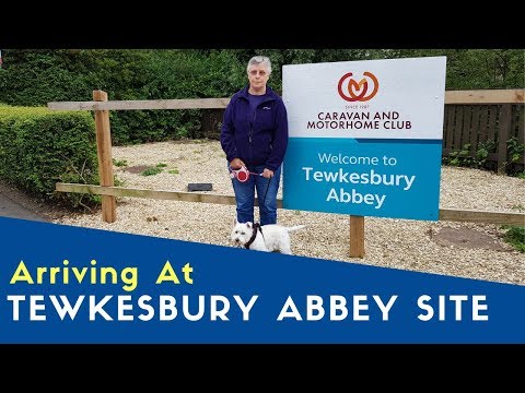arriving-at-tewkesbury-abbey-caravan-and-motorhome-club-site-|-bailey-meetup-tour-2019