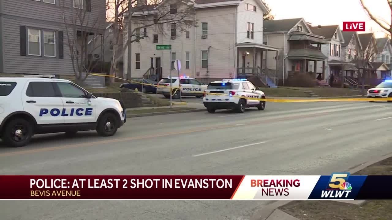 Police: At least 2 shot in Evanston - YouTube