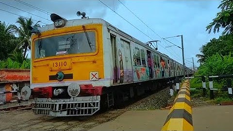 Emu Local Skipping Out : Ashoka Ad Printed Bandel - Katwa Local Fabuluosly Running Through Railgate