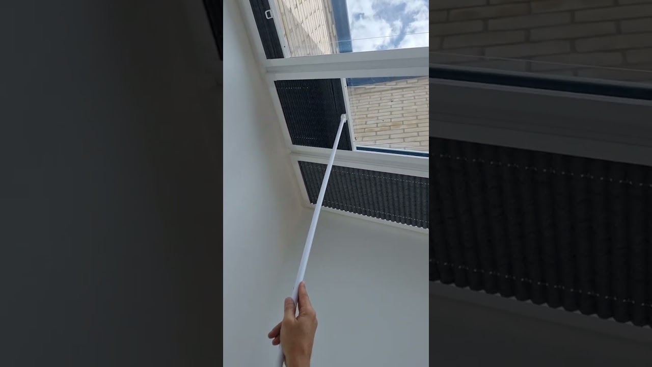 Perfect Fit International Roof Blinds manual operation