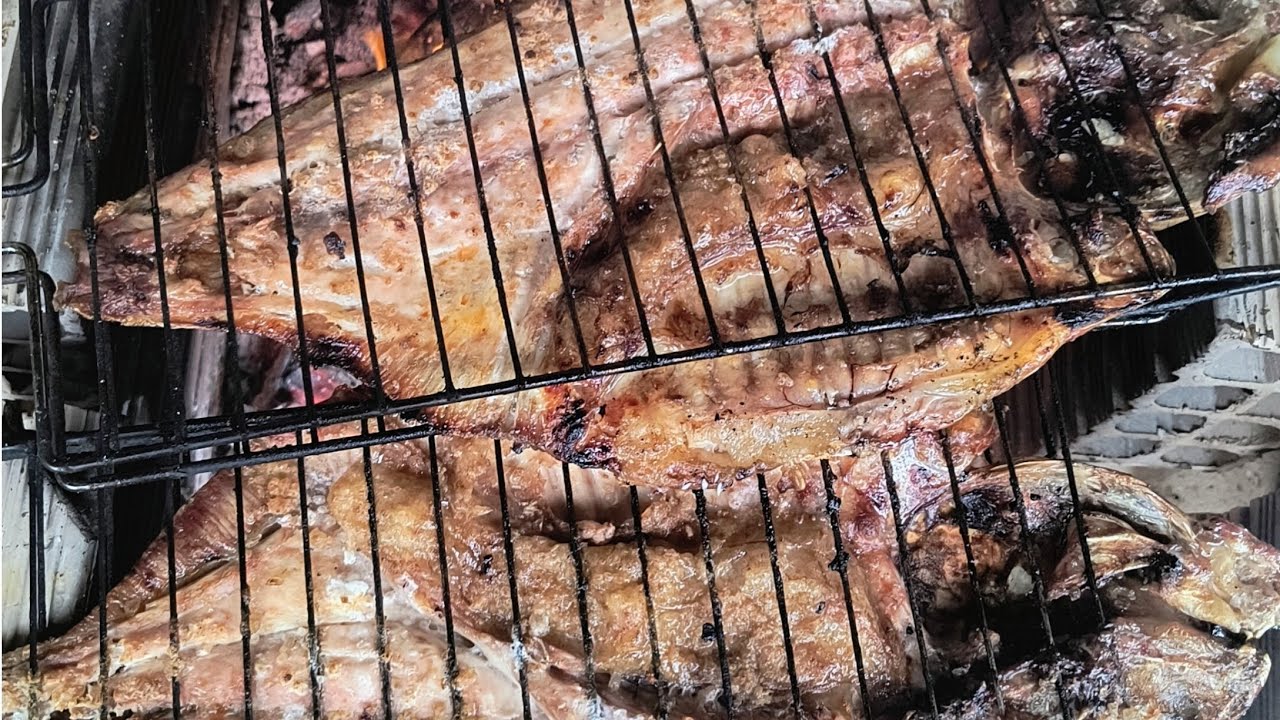 Tambaqui assado! Um dos peixes mais gostoso do Brasil 😋