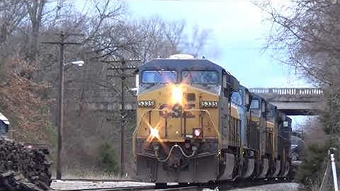 CSX ES40DC 5335 w/ Faded SD70MAC Lead a Long Q582-23 on 1/24/20